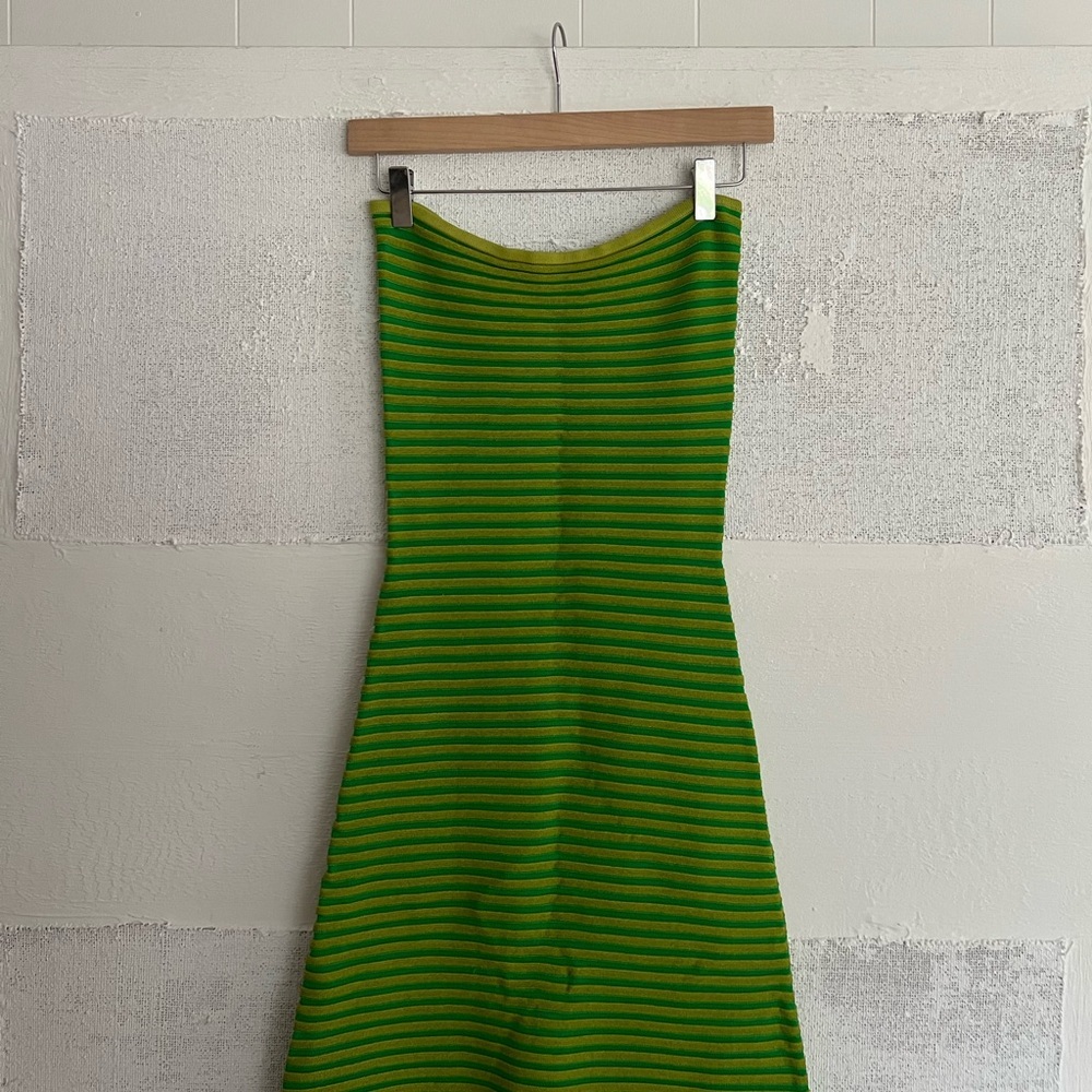 The Wolf Gang Viral ‘Sunmor’ Lime Knit Maxi Dress - Picture 7 of 15